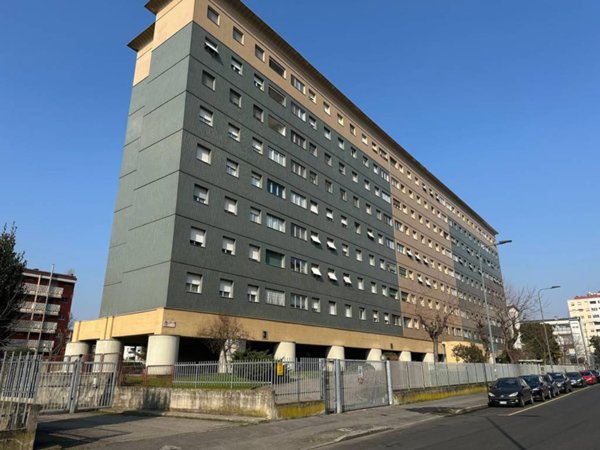 appartamento in vendita a Milano in zona Quarto Cagnino