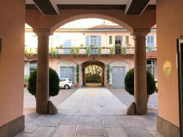 appartamento in vendita a Milano in zona Bocconi