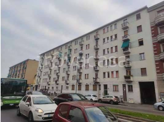 appartamento in vendita a Milano in zona Famagosta
