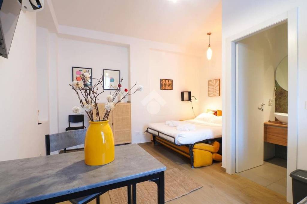 appartamento in vendita a Milano in zona Dergano