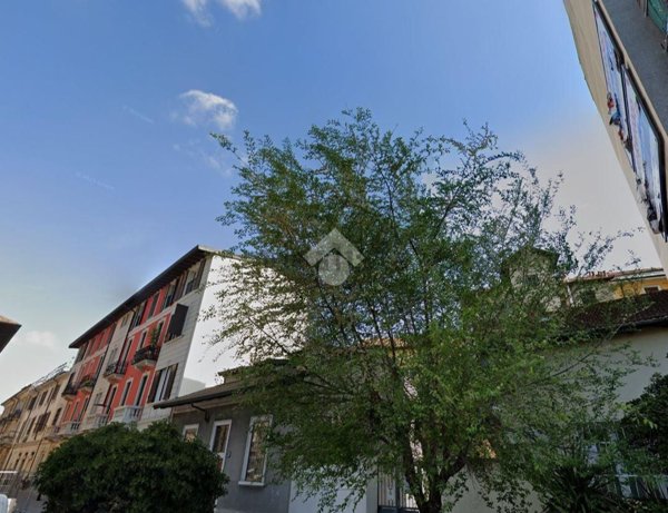 casa indipendente in vendita a Milano in zona Corvetto