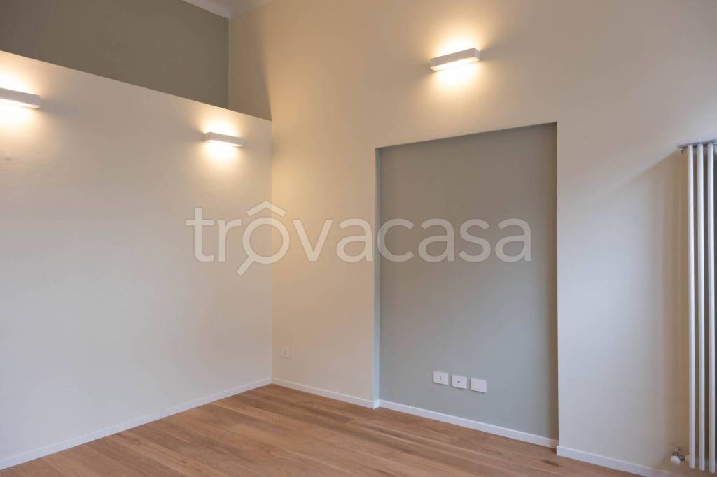 appartamento in vendita a Milano in zona Dergano