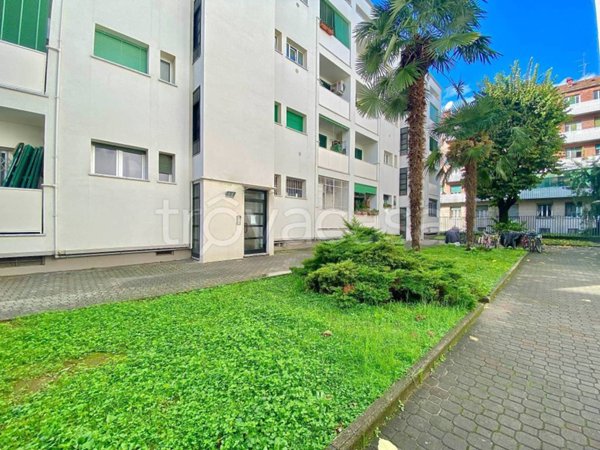 appartamento in vendita a Milano in zona Città Studi