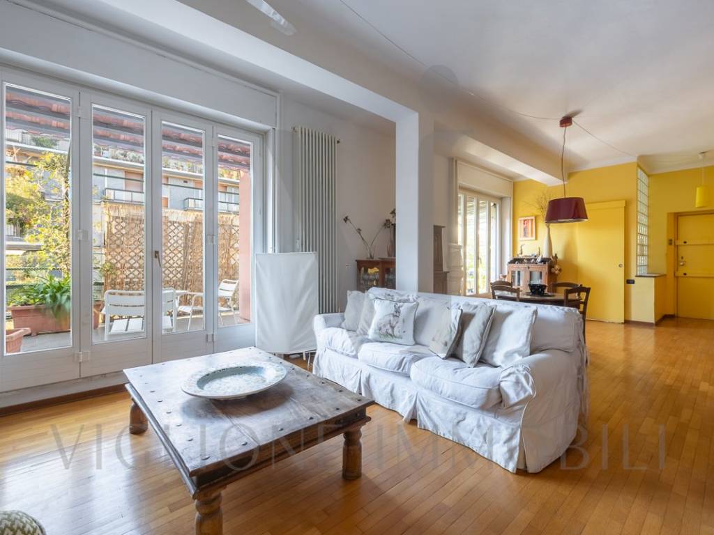 appartamento in vendita a Milano in zona Città Studi