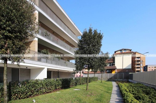 appartamento in vendita a Milano in zona QT8
