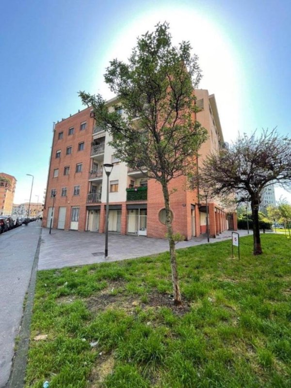 appartamento in vendita a Milano in zona Vigentino