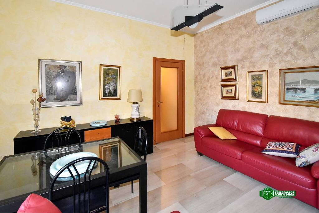 appartamento in vendita a Milano in zona Barona