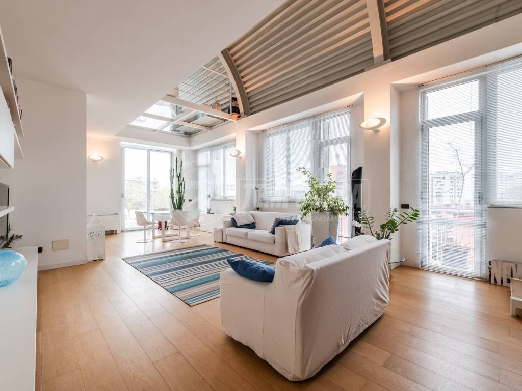 appartamento in vendita a Milano in zona Vigentino
