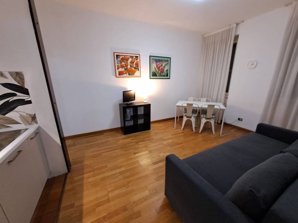 appartamento in vendita a Milano in zona Centro Direzionale