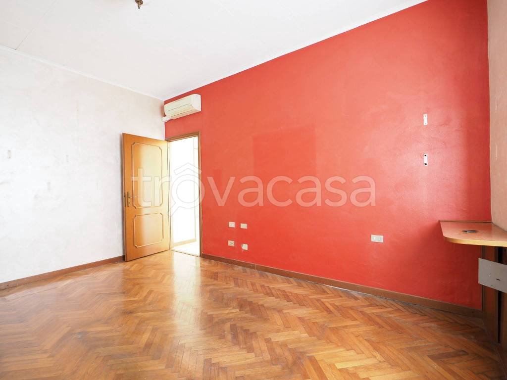 appartamento in vendita a Milano in zona Loreto