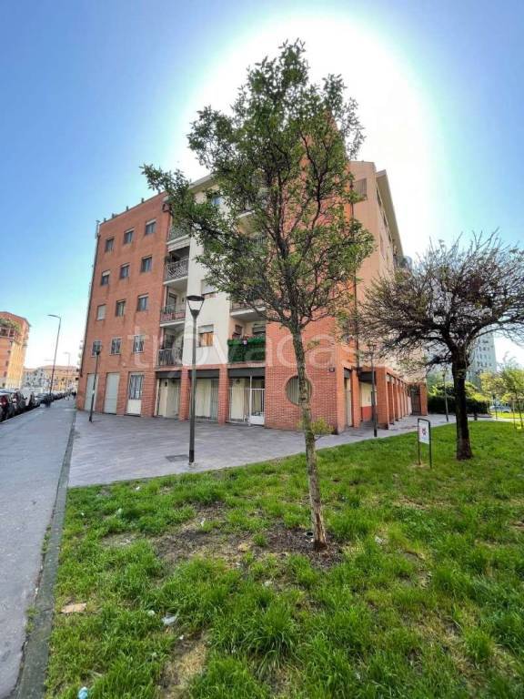 appartamento in vendita a Milano in zona Corvetto