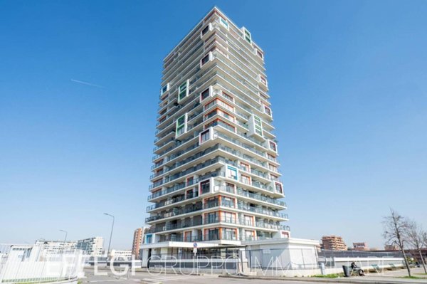 appartamento in vendita a Milano in zona Adriano