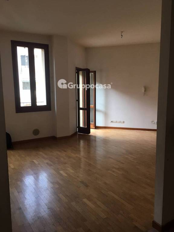appartamento in vendita a Milano in zona Ghisolfa