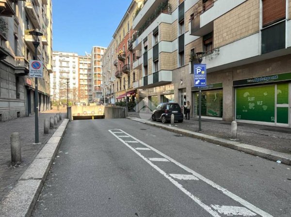 villa in vendita a Milano in zona Sempione
