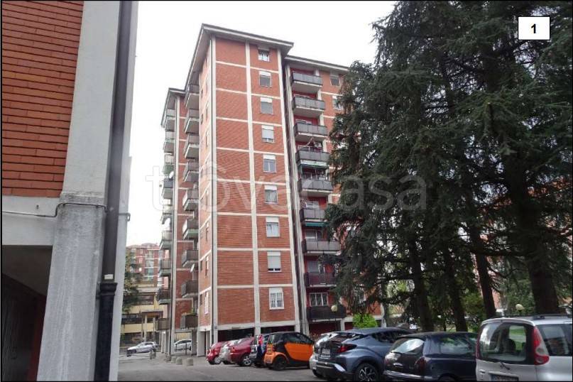 appartamento in vendita a Milano in zona Chiesa Rossa