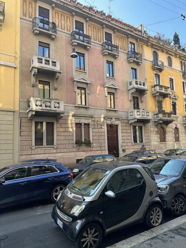 appartamento in vendita a Milano in zona XXII Marzo
