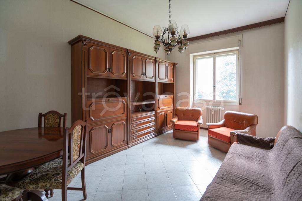 appartamento in vendita a Milano in zona Famagosta