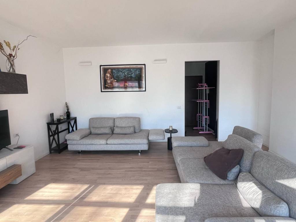 appartamento in vendita a Milano in zona Maggiolina