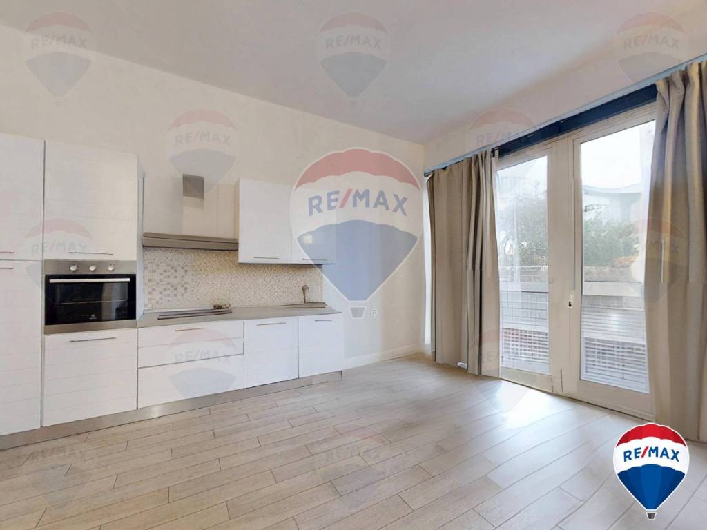 appartamento in vendita a Milano in zona Piazzale Lodi