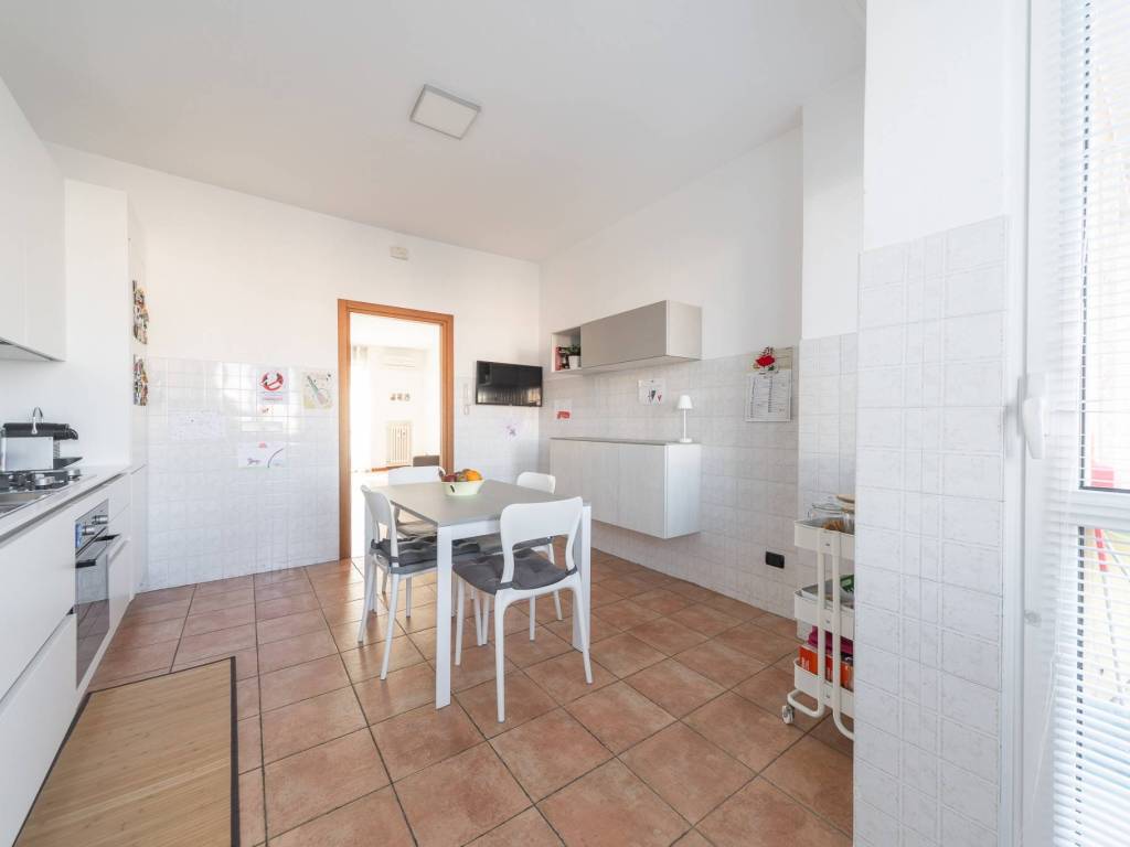 appartamento in vendita a Milano in zona Vigentino