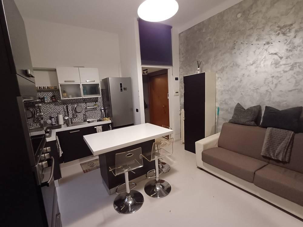 appartamento in vendita a Milano in zona Casoretto