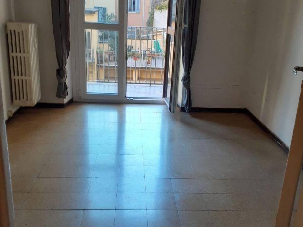 appartamento in vendita a Milano in zona Porta Genova