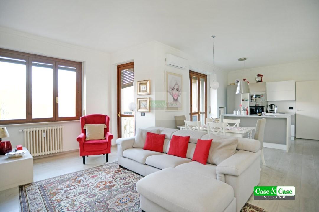 appartamento in vendita a Milano in zona Isola