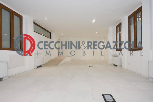 appartamento in vendita a Milano in zona Torretta