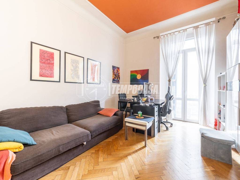 appartamento in vendita a Milano in zona Porta Vittoria