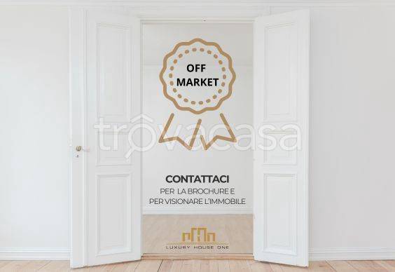 appartamento in vendita a Milano in zona Cadorna