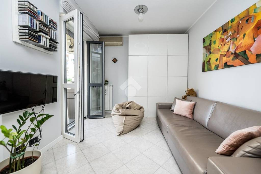 appartamento in vendita a Milano in zona Rogoredo