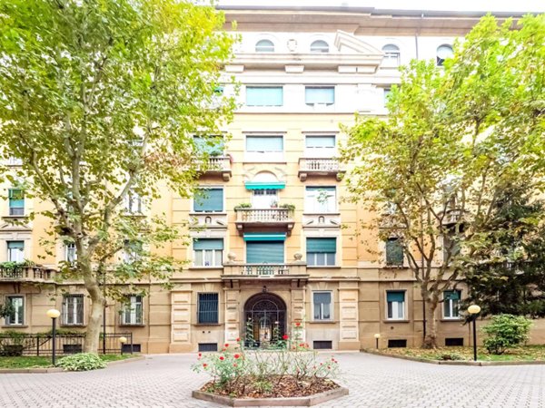 appartamento in vendita a Milano in zona Calvairate