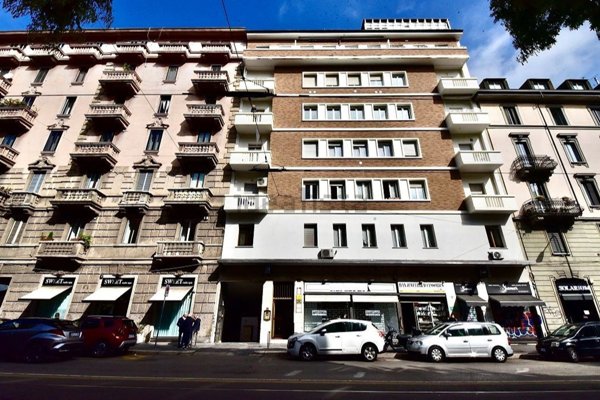 appartamento in vendita a Milano in zona XXII Marzo