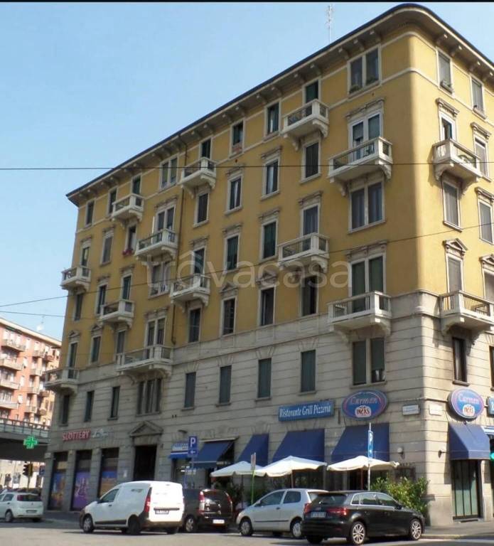 appartamento in vendita a Milano in zona Corvetto