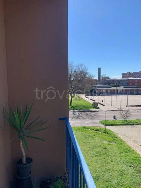 appartamento in vendita a Milano in zona Quartiere degli Olmi