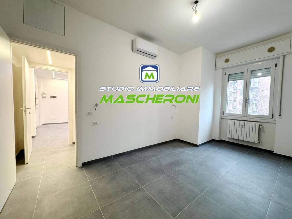 appartamento in vendita a Milano in zona Baggio