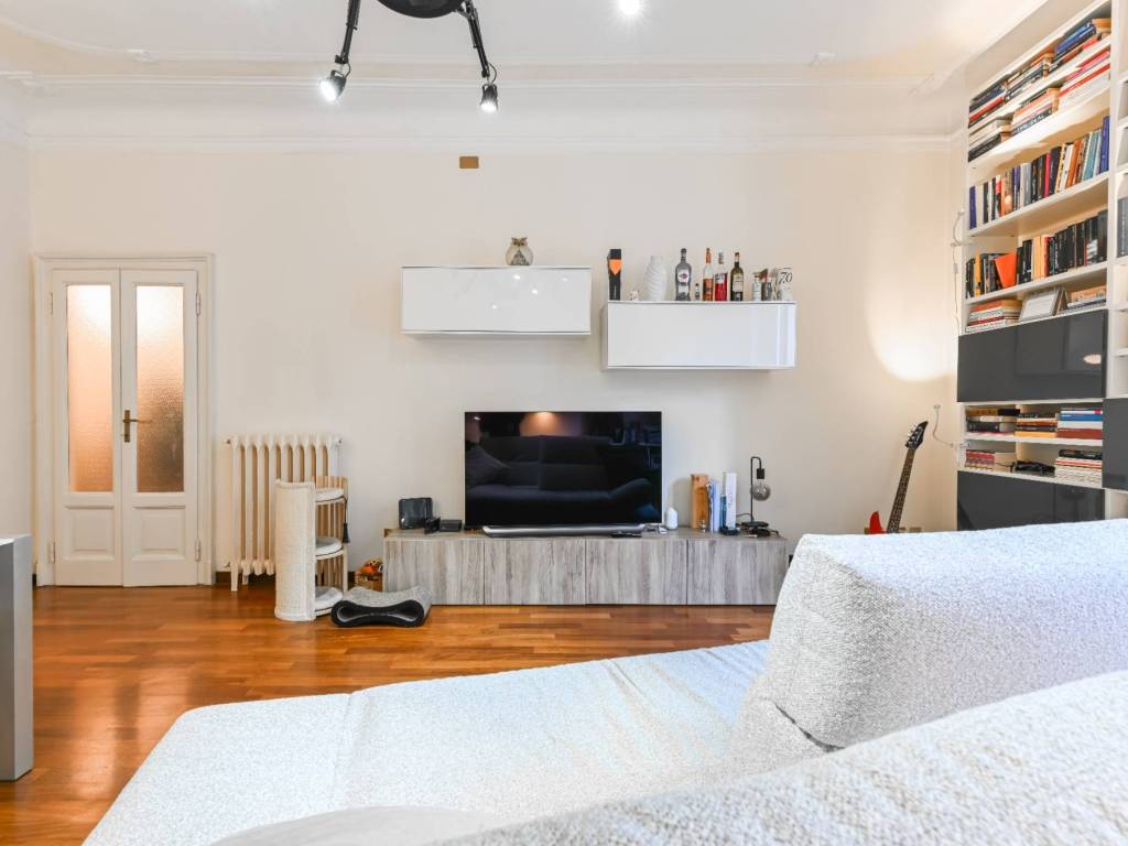 appartamento in vendita a Milano in zona Città Studi