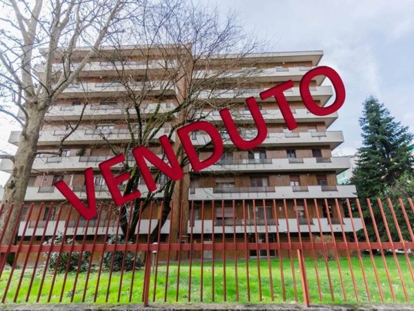 appartamento in vendita a Milano in zona Lambrate