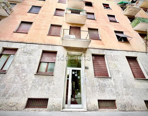 appartamento in vendita a Milano in zona Garegnano