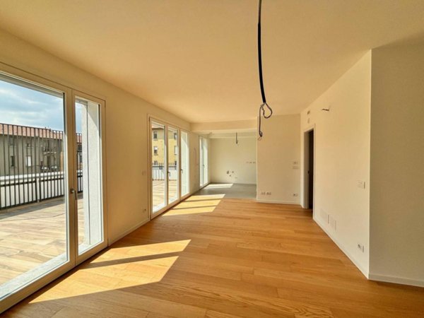 appartamento in vendita a Milano in zona Città Studi