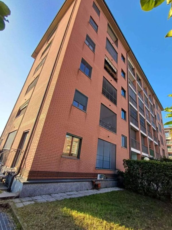 appartamento in vendita a Milano in zona Monluè