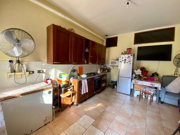 appartamento in vendita a Milano in zona Baggio