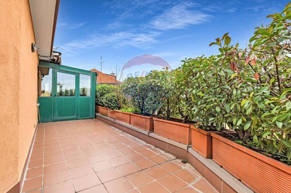 appartamento in vendita a Milano in zona Rottole