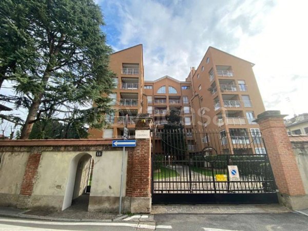 appartamento in vendita a Milano in zona Gallaratese
