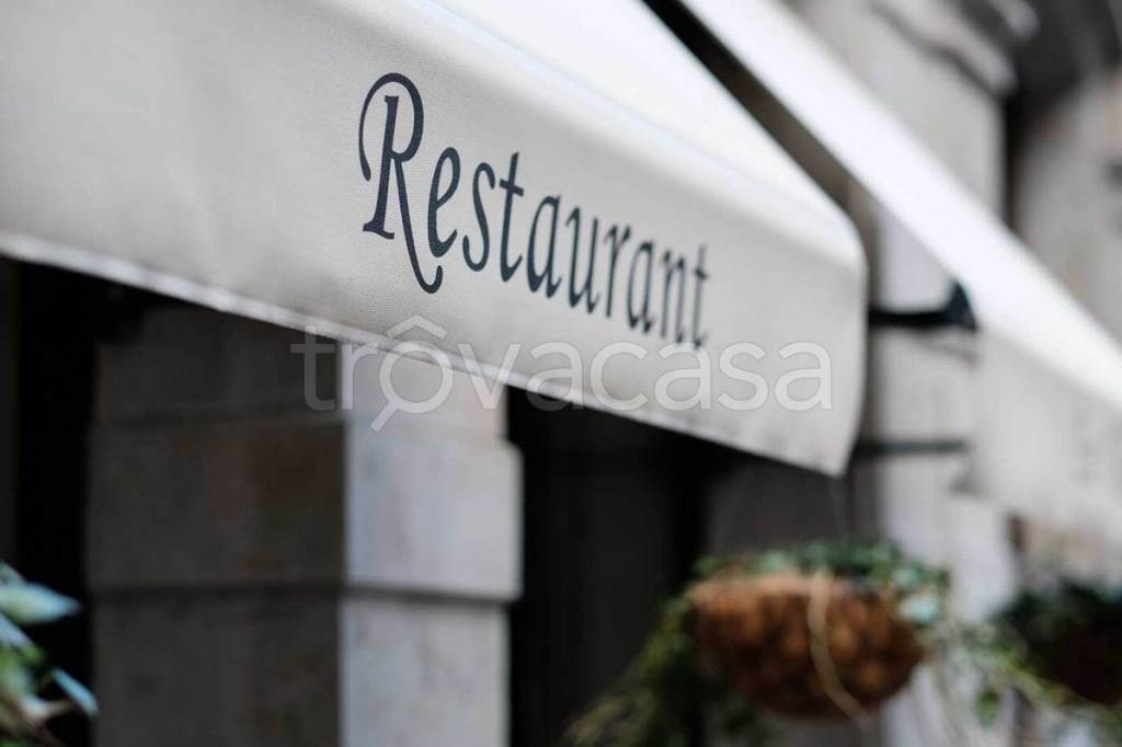 appartamento in vendita a Milano in zona Piazzale Lodi