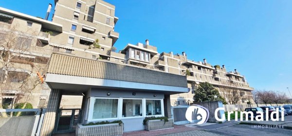appartamento in vendita a Milano in zona Ronchetto sul Naviglio