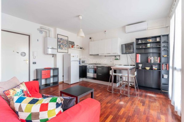 appartamento in vendita a Milano in zona Morivione