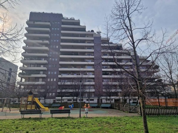 appartamento in vendita a Milano in zona Piazzale Lodi