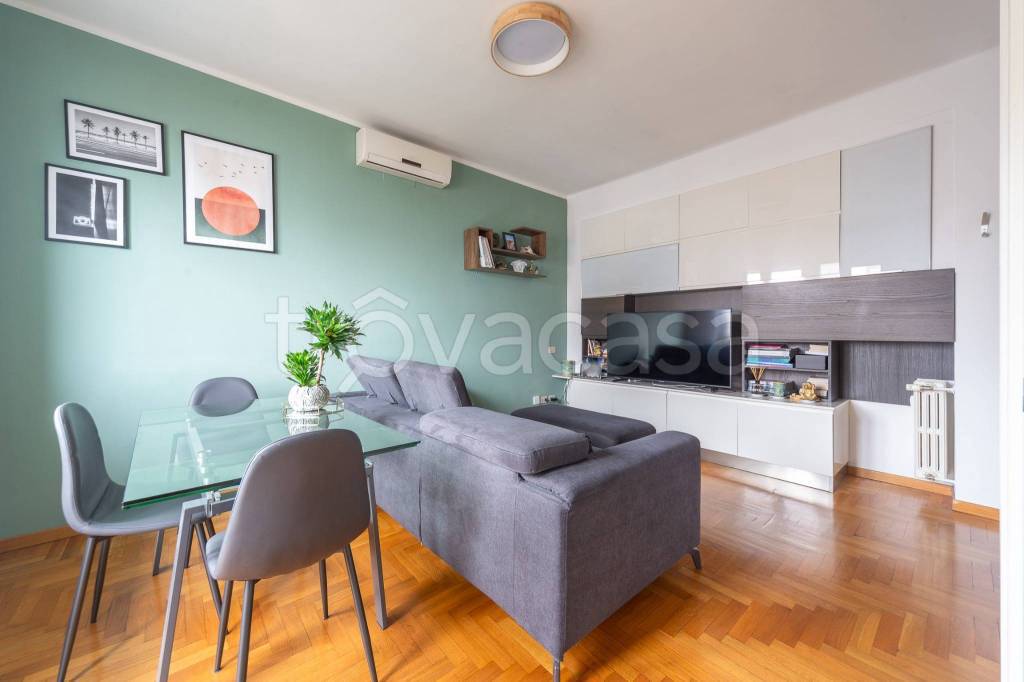 appartamento in vendita a Milano in zona Il Portello