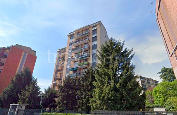 appartamento in vendita a Milano in zona Crescenzago